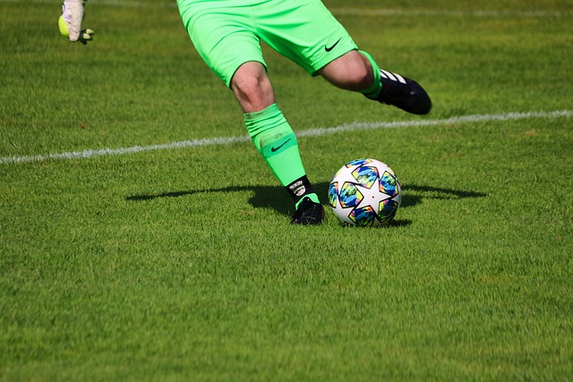 看完辽宁耻辱输江苏，再看看广东！你才知道杜锋和朱芳雨多伟大