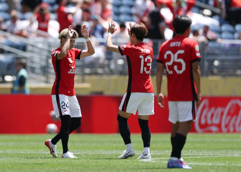 21世纪戴帽的巴萨球员：梅西48次断档领先，莱万4次跻身前五